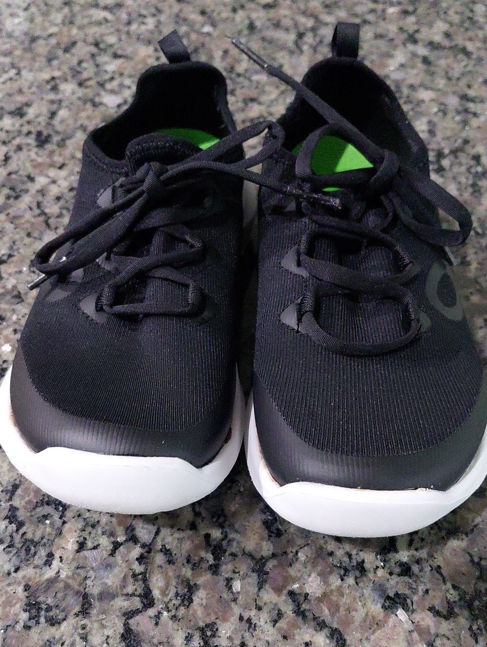 Oofos Oomg Sport LS Low Black/White Women’s Sz 7 - Picture 3 of 9